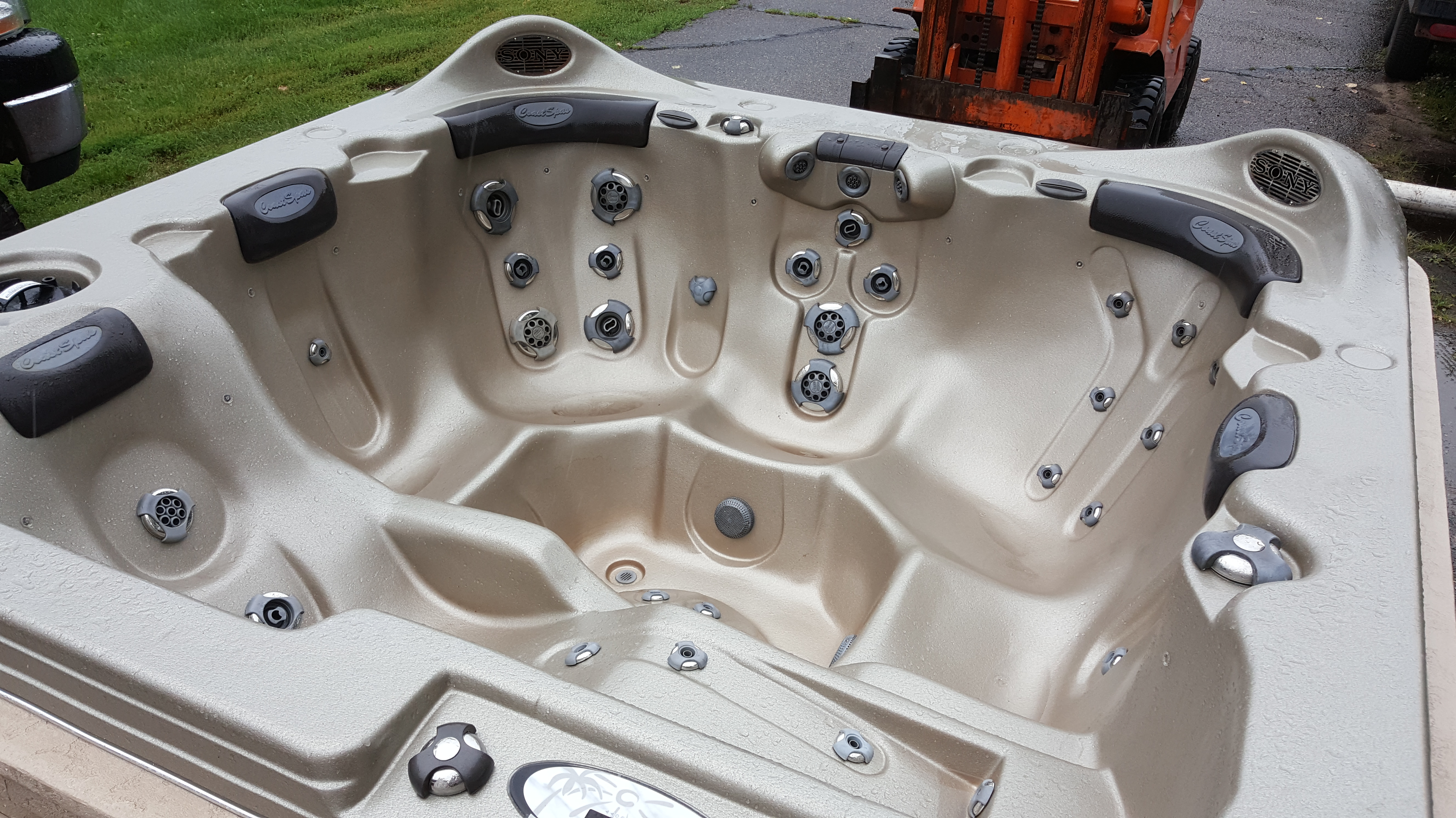 Hottubs/20170809_130613.jpg